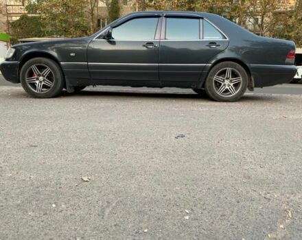 Синій Мерседес С Клас, об'ємом двигуна 3.2 л та пробігом 380 тис. км за 6500 $, фото 2 на Automoto.ua