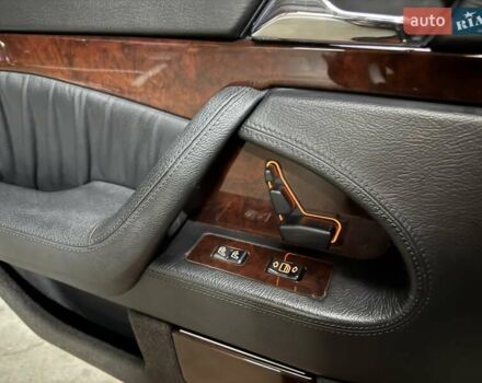 Синий Мерседес С Класс, объемом двигателя 6 л и пробегом 216 тыс. км за 15500 $, фото 15 на Automoto.ua