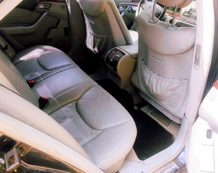 Синий Мерседес С Класс, объемом двигателя 4.3 л и пробегом 270 тыс. км за 4000 $, фото 4 на Automoto.ua