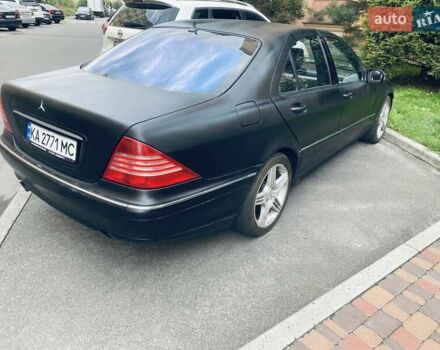 Синий Мерседес С Класс, объемом двигателя 3.8 л и пробегом 300 тыс. км за 3500 $, фото 6 на Automoto.ua