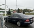 Синій Мерседес С Клас, об'ємом двигуна 3.2 л та пробігом 170 тис. км за 3101 $, фото 1 на Automoto.ua
