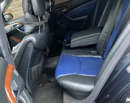 Синий Мерседес С Класс, объемом двигателя 5 л и пробегом 443 тыс. км за 4500 $, фото 7 на Automoto.ua