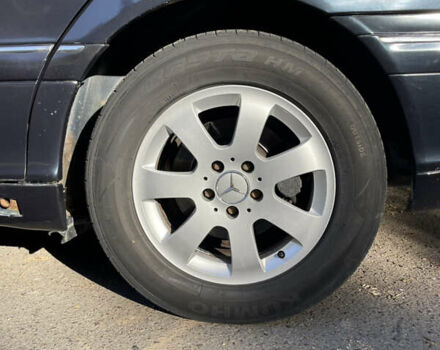 Синий Мерседес С Класс, объемом двигателя 3.22 л и пробегом 349 тыс. км за 5900 $, фото 15 на Automoto.ua