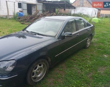 Синій Мерседес С Клас, об'ємом двигуна 3.2 л та пробігом 400 тис. км за 3500 $, фото 2 на Automoto.ua