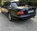 Синій Мерседес С Клас, об'ємом двигуна 4.3 л та пробігом 450 тис. км за 2891 $, фото 2 на Automoto.ua