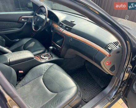 Синий Мерседес С Класс, объемом двигателя 3.22 л и пробегом 341 тыс. км за 6200 $, фото 6 на Automoto.ua