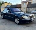 Синий Мерседес С Класс, объемом двигателя 4 л и пробегом 350 тыс. км за 5300 $, фото 1 на Automoto.ua