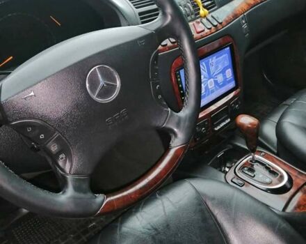 Синий Мерседес С Класс, объемом двигателя 3.2 л и пробегом 365 тыс. км за 5000 $, фото 1 на Automoto.ua