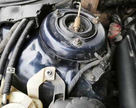 Синій Мерседес С Клас, об'ємом двигуна 3.2 л та пробігом 360 тис. км за 5800 $, фото 32 на Automoto.ua