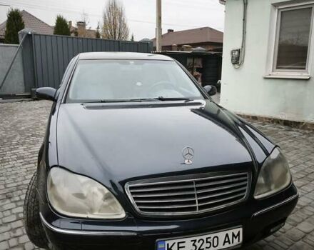 Синій Мерседес С Клас, об'ємом двигуна 3.2 л та пробігом 360 тис. км за 5800 $, фото 10 на Automoto.ua