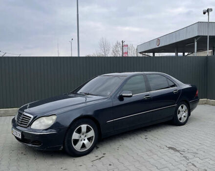 Синій Мерседес С Клас, об'ємом двигуна 5 л та пробігом 350 тис. км за 5000 $, фото 1 на Automoto.ua