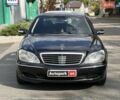 Синій Мерседес С Клас, об'ємом двигуна 5 л та пробігом 302 тис. км за 7000 $, фото 1 на Automoto.ua