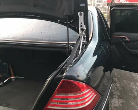 Синий Мерседес С Класс, объемом двигателя 3.7 л и пробегом 410 тыс. км за 4300 $, фото 17 на Automoto.ua