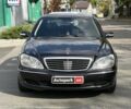 Синий Мерседес С Класс, объемом двигателя 5 л и пробегом 302 тыс. км за 7016 $, фото 1 на Automoto.ua