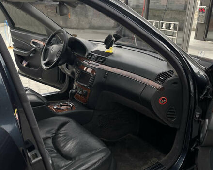 Синій Мерседес С Клас, об'ємом двигуна 5 л та пробігом 350 тис. км за 5000 $, фото 3 на Automoto.ua