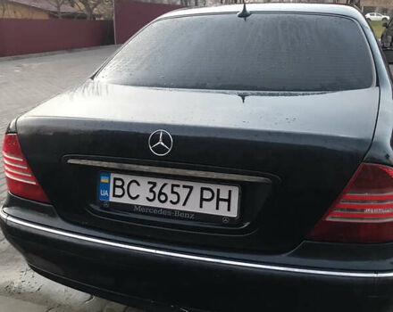 Синий Мерседес С Класс, объемом двигателя 3.7 л и пробегом 410 тыс. км за 4300 $, фото 4 на Automoto.ua