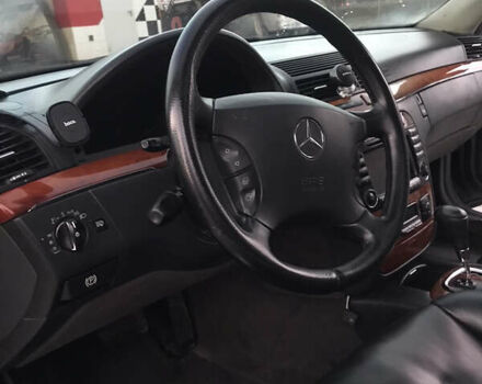 Синий Мерседес С Класс, объемом двигателя 3.7 л и пробегом 410 тыс. км за 4300 $, фото 12 на Automoto.ua