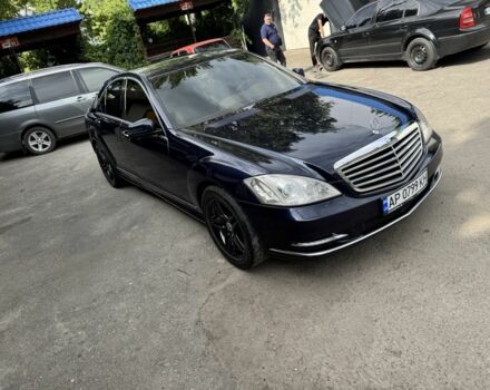 Синий Мерседес С Класс, объемом двигателя 3 л и пробегом 260 тыс. км за 13500 $, фото 1 на Automoto.ua