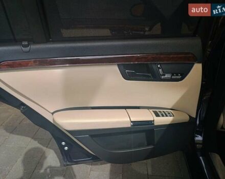 Синий Мерседес С Класс, объемом двигателя 5.5 л и пробегом 350 тыс. км за 11300 $, фото 4 на Automoto.ua