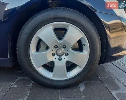 Синий Мерседес С Класс, объемом двигателя 5.5 л и пробегом 350 тыс. км за 11300 $, фото 87 на Automoto.ua