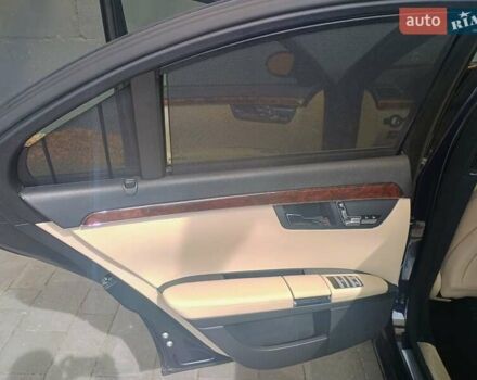 Синий Мерседес С Класс, объемом двигателя 5.5 л и пробегом 350 тыс. км за 11300 $, фото 6 на Automoto.ua