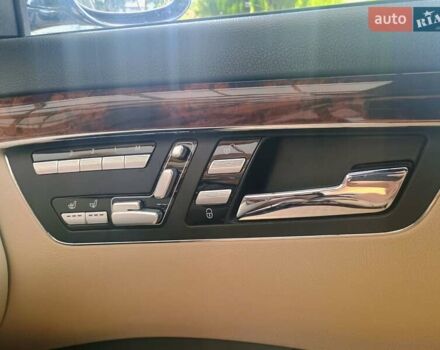 Синий Мерседес С Класс, объемом двигателя 5.5 л и пробегом 350 тыс. км за 11300 $, фото 5 на Automoto.ua