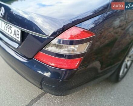 Синий Мерседес С Класс, объемом двигателя 5.5 л и пробегом 350 тыс. км за 11300 $, фото 55 на Automoto.ua