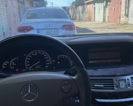 Синій Мерседес С Клас, об'ємом двигуна 3.5 л та пробігом 350 тис. км за 6900 $, фото 3 на Automoto.ua