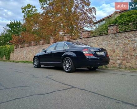 Синий Мерседес С Класс, объемом двигателя 5.5 л и пробегом 350 тыс. км за 11300 $, фото 48 на Automoto.ua