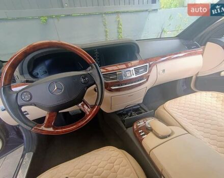 Синий Мерседес С Класс, объемом двигателя 5.5 л и пробегом 350 тыс. км за 11300 $, фото 38 на Automoto.ua
