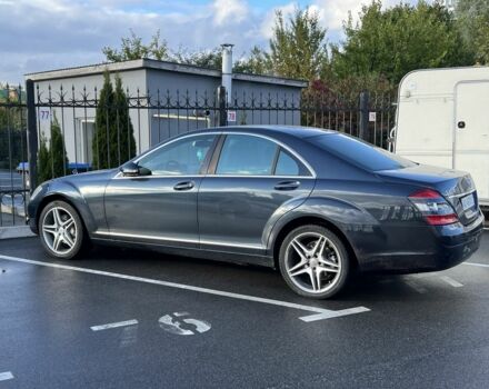Синій Мерседес С Клас, об'ємом двигуна 3.5 л та пробігом 350 тис. км за 6900 $, фото 1 на Automoto.ua