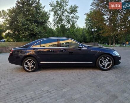 Синий Мерседес С Класс, объемом двигателя 5.46 л и пробегом 288 тыс. км за 8599 $, фото 5 на Automoto.ua
