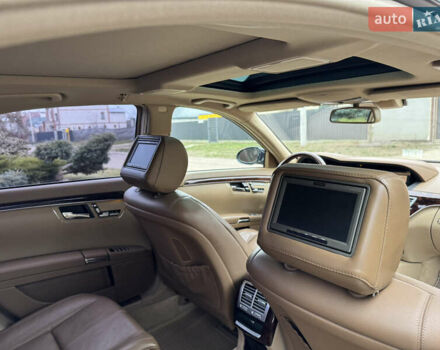 Синий Мерседес С Класс, объемом двигателя 5.46 л и пробегом 190 тыс. км за 9850 $, фото 30 на Automoto.ua