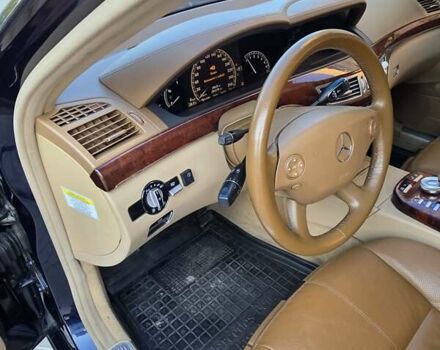 Синий Мерседес С Класс, объемом двигателя 5.46 л и пробегом 288 тыс. км за 8599 $, фото 18 на Automoto.ua