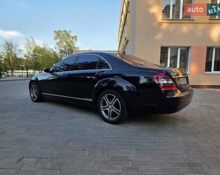 Синий Мерседес С Класс, объемом двигателя 5.46 л и пробегом 288 тыс. км за 8599 $, фото 13 на Automoto.ua