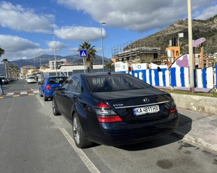 Синій Мерседес С Клас, об'ємом двигуна 5.5 л та пробігом 260 тис. км за 10000 $, фото 11 на Automoto.ua