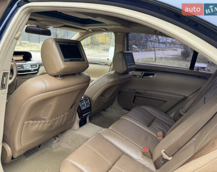 Синий Мерседес С Класс, объемом двигателя 5.46 л и пробегом 190 тыс. км за 9850 $, фото 37 на Automoto.ua