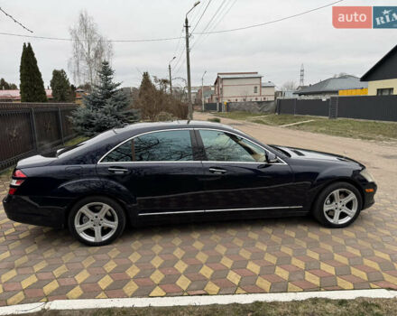 Синий Мерседес С Класс, объемом двигателя 5.46 л и пробегом 190 тыс. км за 9850 $, фото 11 на Automoto.ua