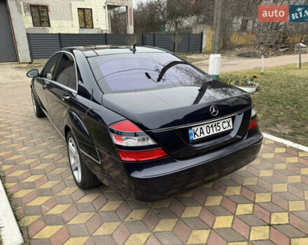 Синий Мерседес С Класс, объемом двигателя 5.46 л и пробегом 190 тыс. км за 9850 $, фото 7 на Automoto.ua