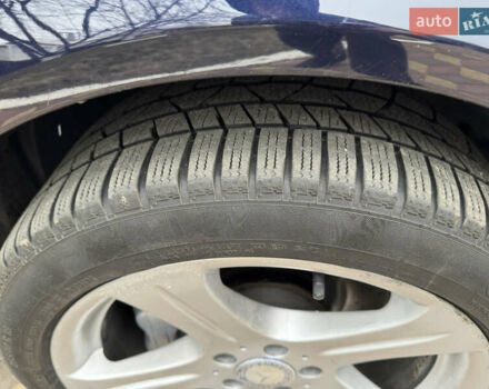 Синий Мерседес С Класс, объемом двигателя 5.46 л и пробегом 190 тыс. км за 9850 $, фото 19 на Automoto.ua