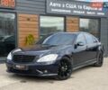 Синий Мерседес С Класс, объемом двигателя 5.46 л и пробегом 320 тыс. км за 11500 $, фото 1 на Automoto.ua