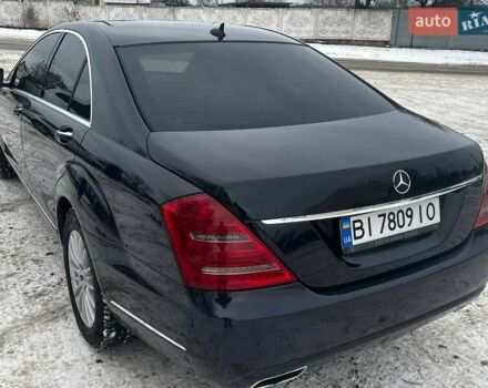 Синий Мерседес С Класс, объемом двигателя 2.99 л и пробегом 290 тыс. км за 17000 $, фото 3 на Automoto.ua