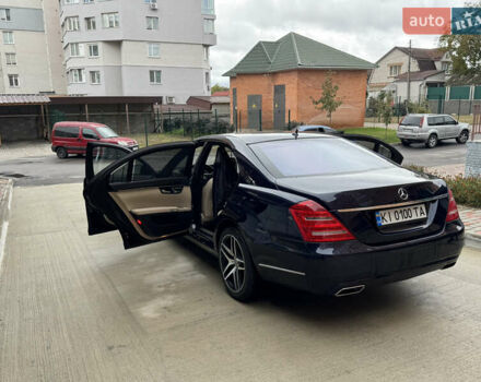 Синий Мерседес С Класс, объемом двигателя 2.14 л и пробегом 151 тыс. км за 22000 $, фото 7 на Automoto.ua