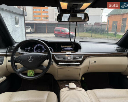 Синий Мерседес С Класс, объемом двигателя 2.14 л и пробегом 151 тыс. км за 22000 $, фото 14 на Automoto.ua