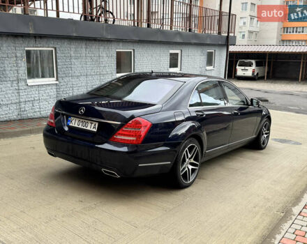 Синий Мерседес С Класс, объемом двигателя 2.14 л и пробегом 151 тыс. км за 22000 $, фото 4 на Automoto.ua