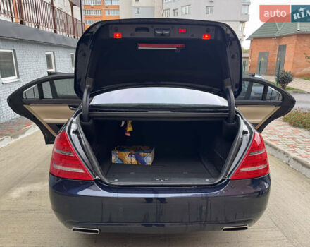 Синий Мерседес С Класс, объемом двигателя 2.14 л и пробегом 151 тыс. км за 22000 $, фото 8 на Automoto.ua