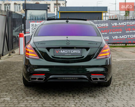 Синий Мерседес С Класс, объемом двигателя 3.98 л и пробегом 120 тыс. км за 47777 $, фото 9 на Automoto.ua