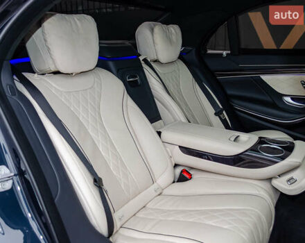 Синий Мерседес С Класс, объемом двигателя 3.98 л и пробегом 120 тыс. км за 47777 $, фото 37 на Automoto.ua