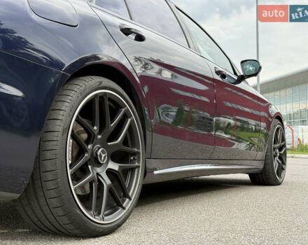 Синий Мерседес С Класс, объемом двигателя 3.99 л и пробегом 89 тыс. км за 61500 $, фото 10 на Automoto.ua