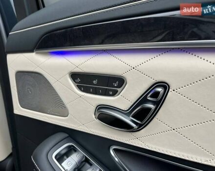 Мерседес С Класс 2018 в Киеве на Automoto.ua Синий Мерседес С Класс, объемом двигателя 3.98 л и пробегом 121 тыс. км за 49990 $, фото 26 на Automoto.ua